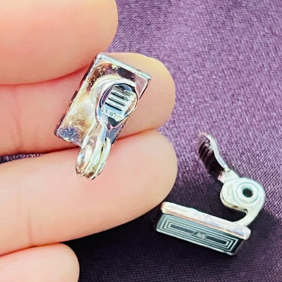 Vintage MONET Natural Rainbow Mother of Pearl Shell  Clip Earrings w/Rhinestone - Picture 3 of 5